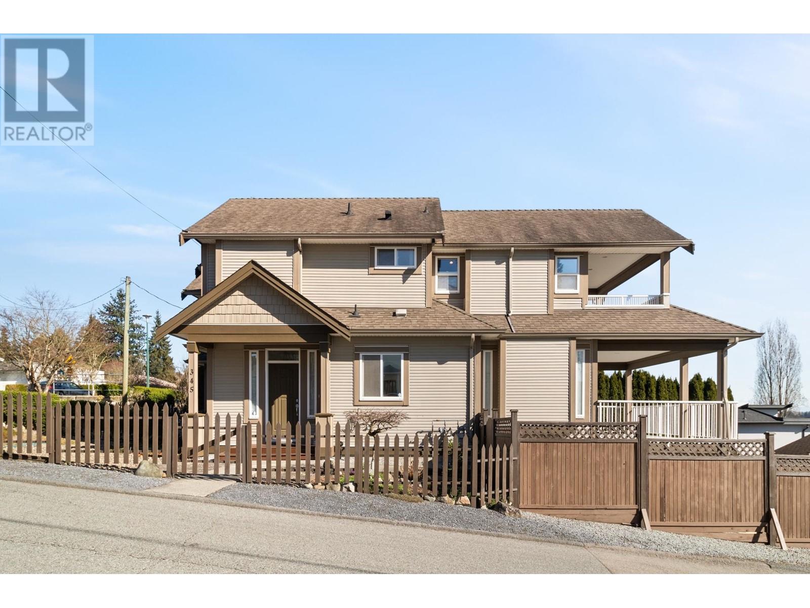 345 Therrien Street, Coquitlam, British Columbia  V3K 4T9 - Photo 2 - R2975780