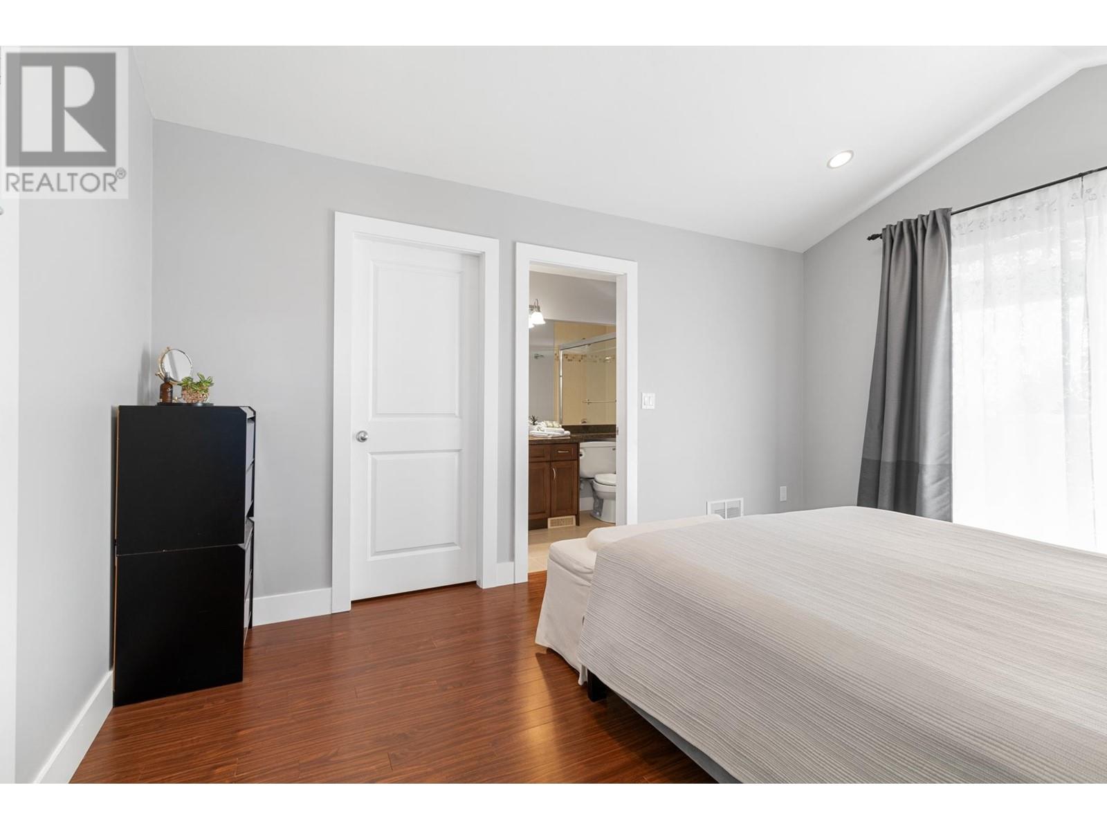 345 Therrien Street, Coquitlam, British Columbia  V3K 4T9 - Photo 17 - R2975780