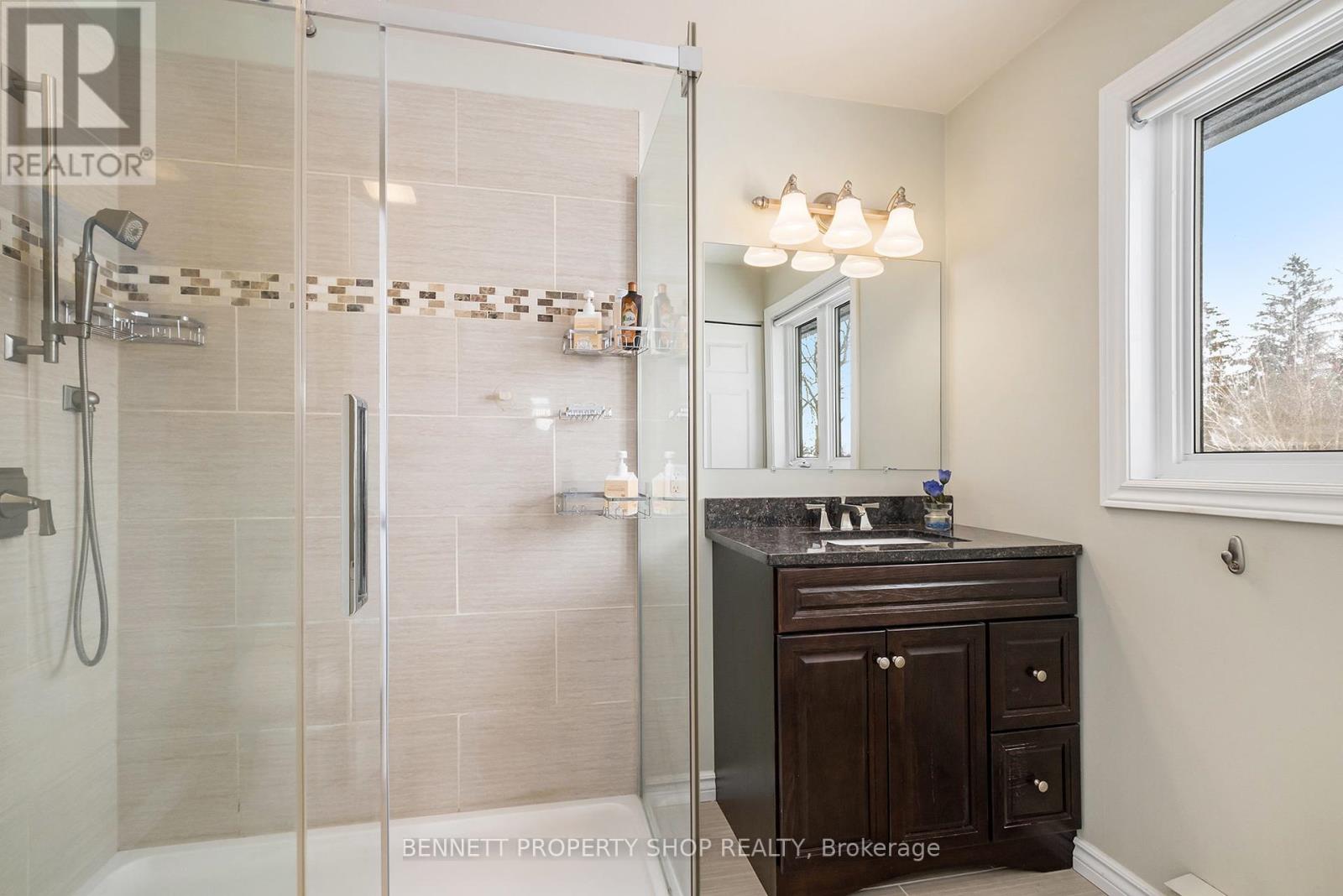 3351 Chilliwack Way, Ottawa, Ontario  K1T 1P4 - Photo 14 - X12002398