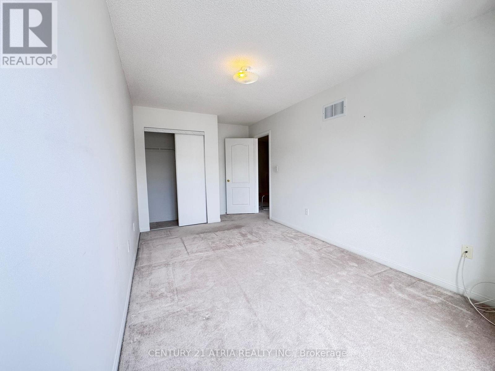 22 Zermatt Way, Markham, Ontario  L3R 5H9 - Photo 12 - N11979659