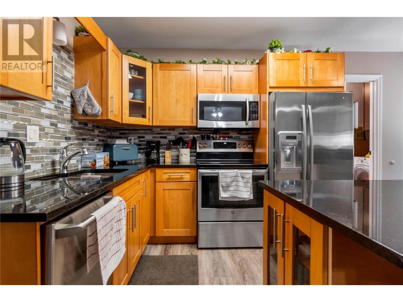 3961 20 Avenue Se, Salmon Arm, British Columbia  V1E 1X9 - Photo 53 - 10338314