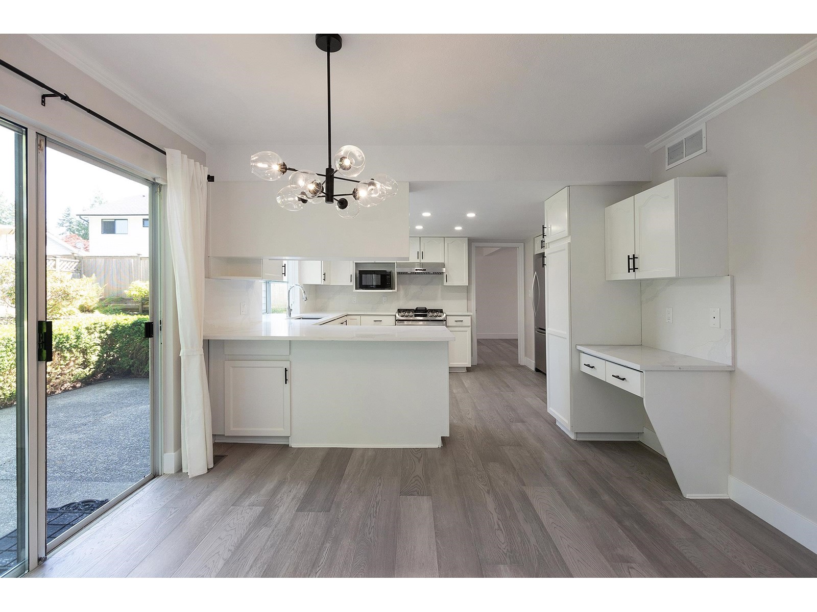 1032 164 Street, Surrey, British Columbia  V4A 8R2 - Photo 13 - R2927836