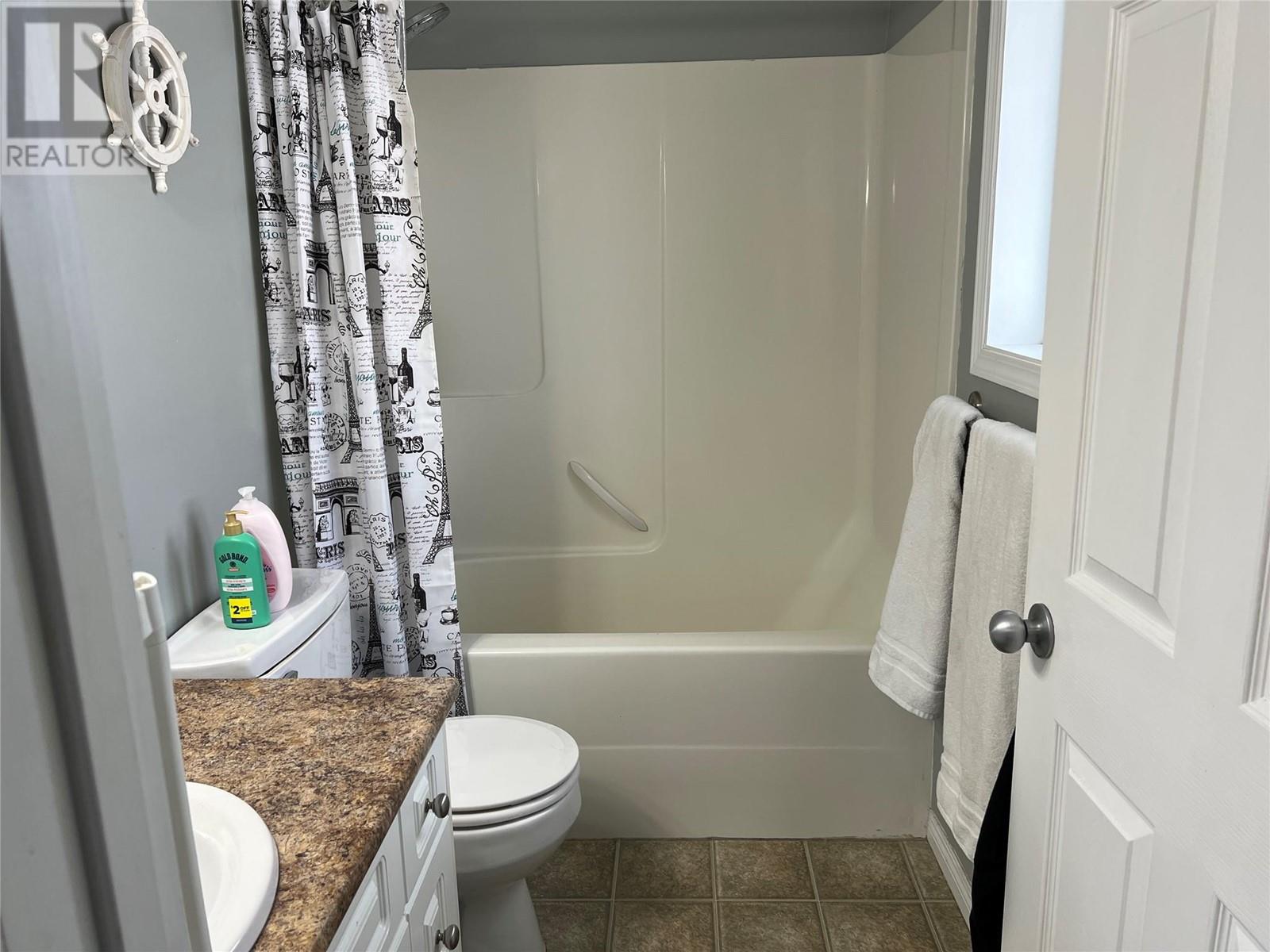 5207 40 Street, Chetwynd, British Columbia  V0C 1J0 - Photo 17 - 10338358