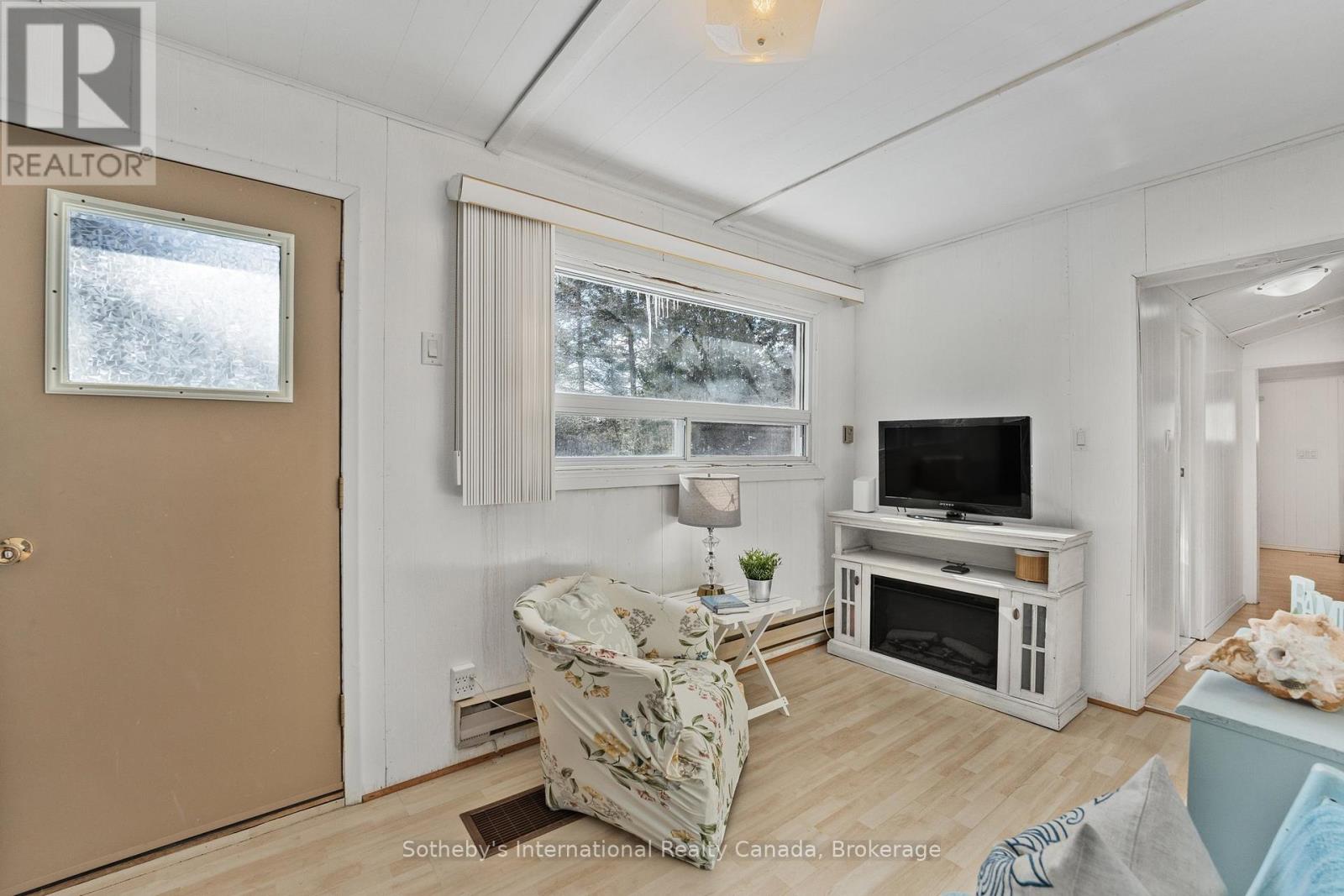 35 Roc Road, Tiny, Ontario  L0L 2J0 - Photo 17 - S12011333