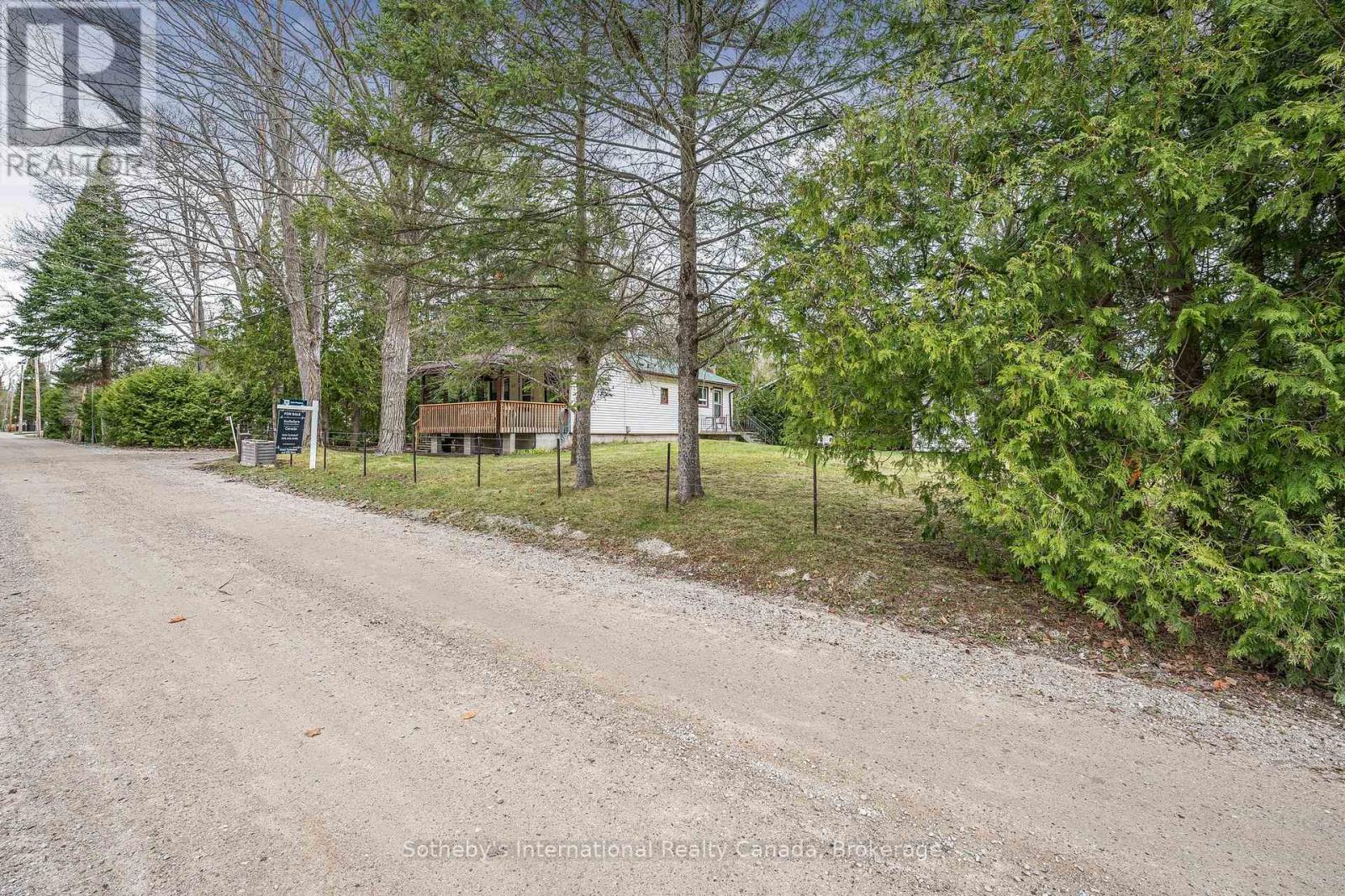 35 Roc Road, Tiny, Ontario  L0L 2J0 - Photo 22 - S12011333