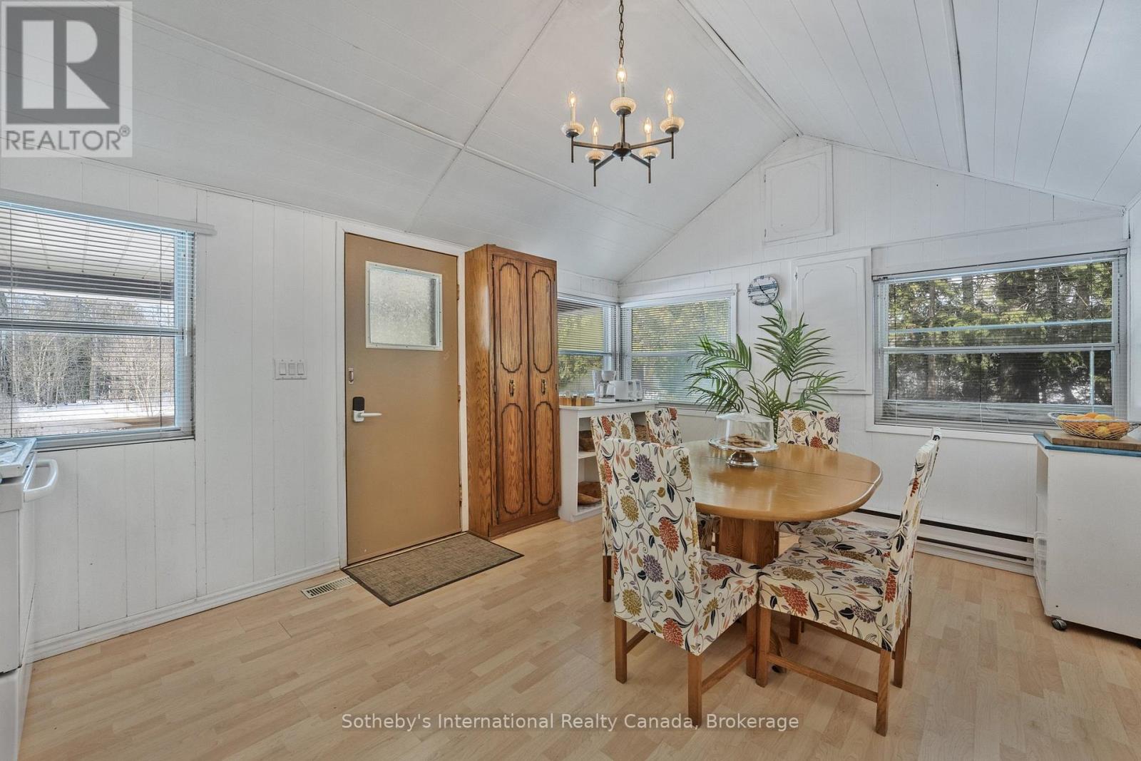 35 Roc Road, Tiny, Ontario  L0L 2J0 - Photo 6 - S12011333