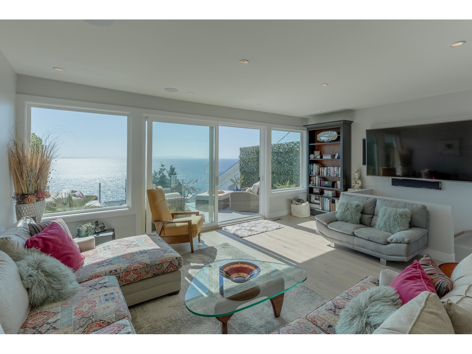 Property at 15365 VICTORIA AVENUE image 5