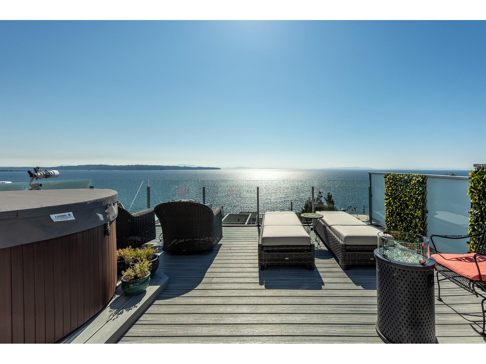 Property at 15365 VICTORIA AVENUE image 1