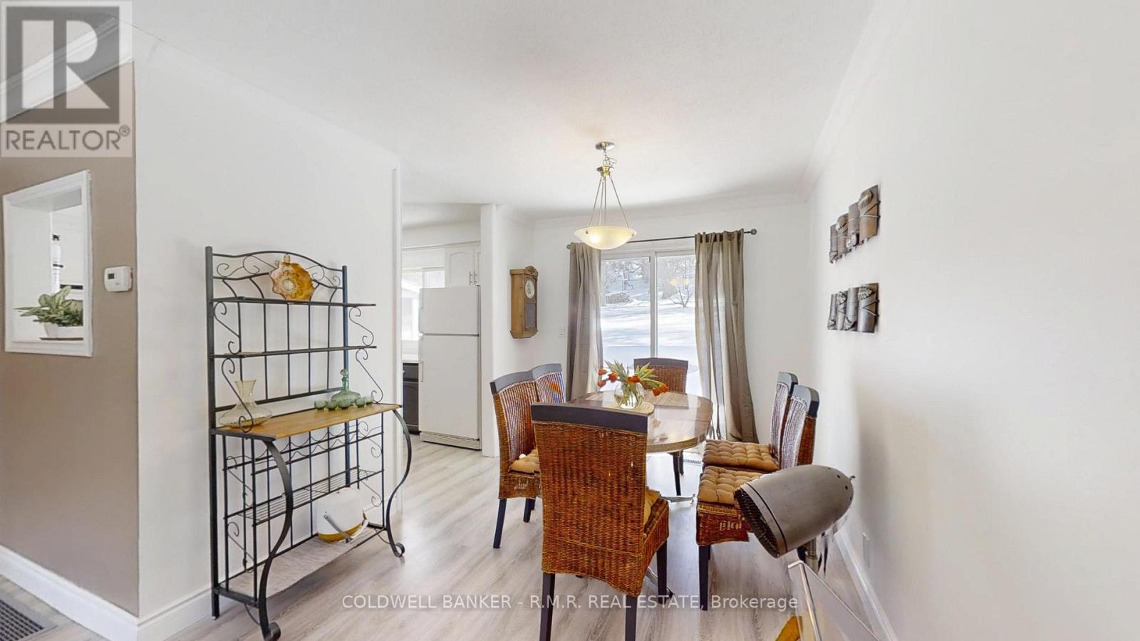 Property at 101 WATER STREET E image 3