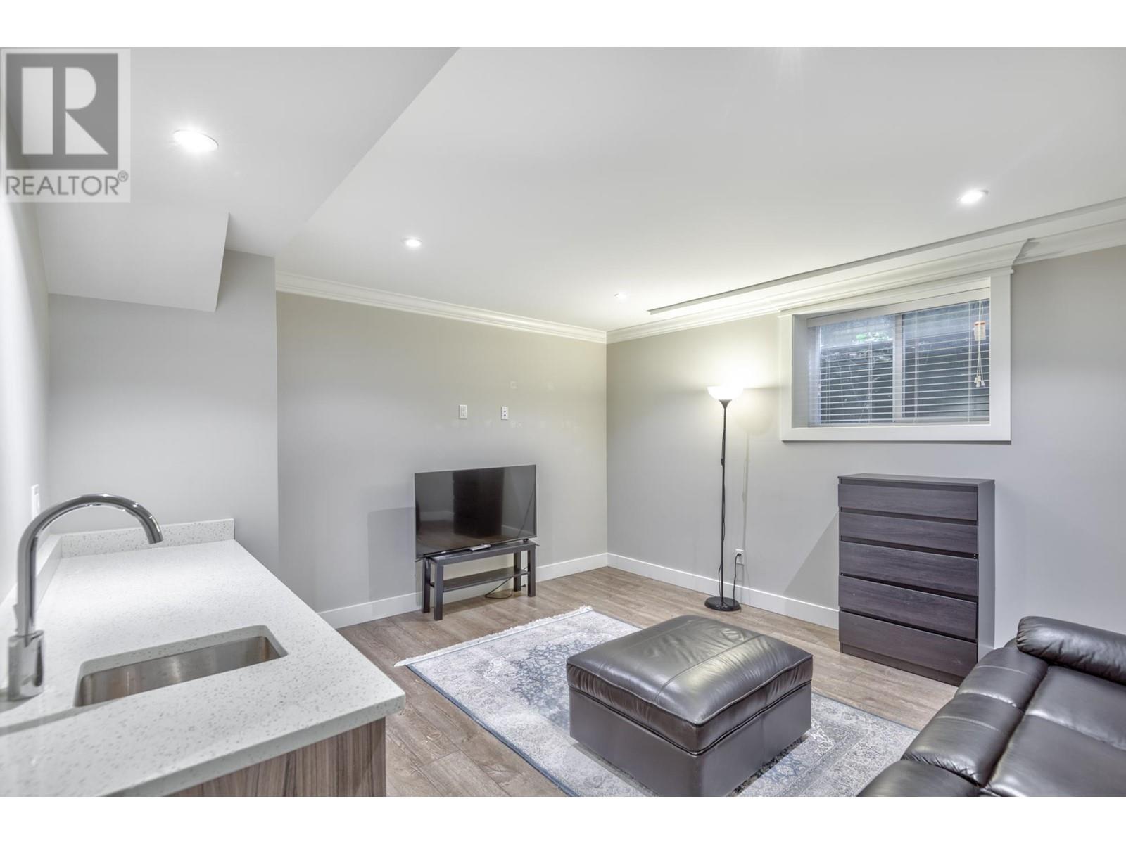 327 Therrien Street, Coquitlam, British Columbia  V3K 4T7 - Photo 31 - R2965195