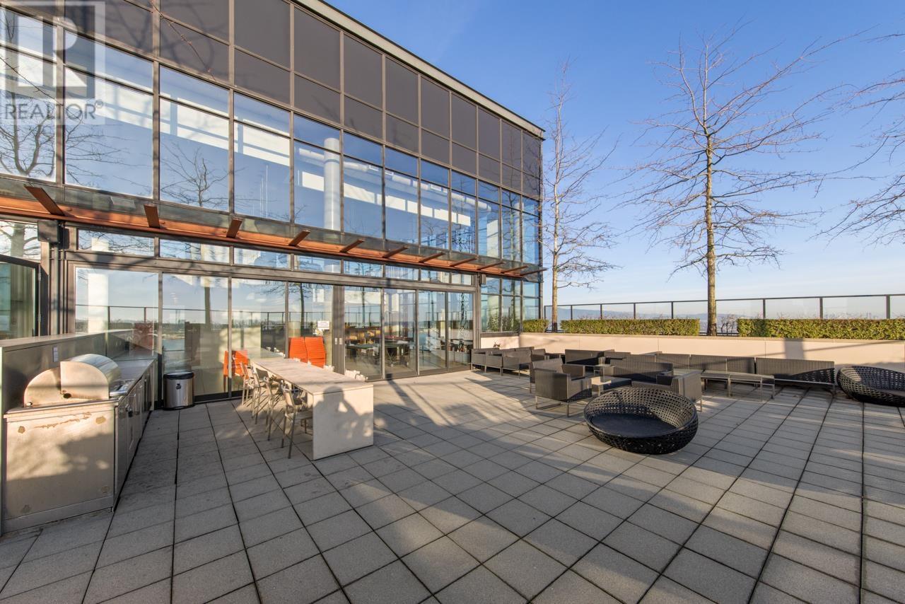 Listing Picture 20 of 27 : 2103 108 W CORDOVA STREET, Vancouver / 溫哥華 - 魯藝地產 Yvonne Lu Group - MLS Medallion Club Member