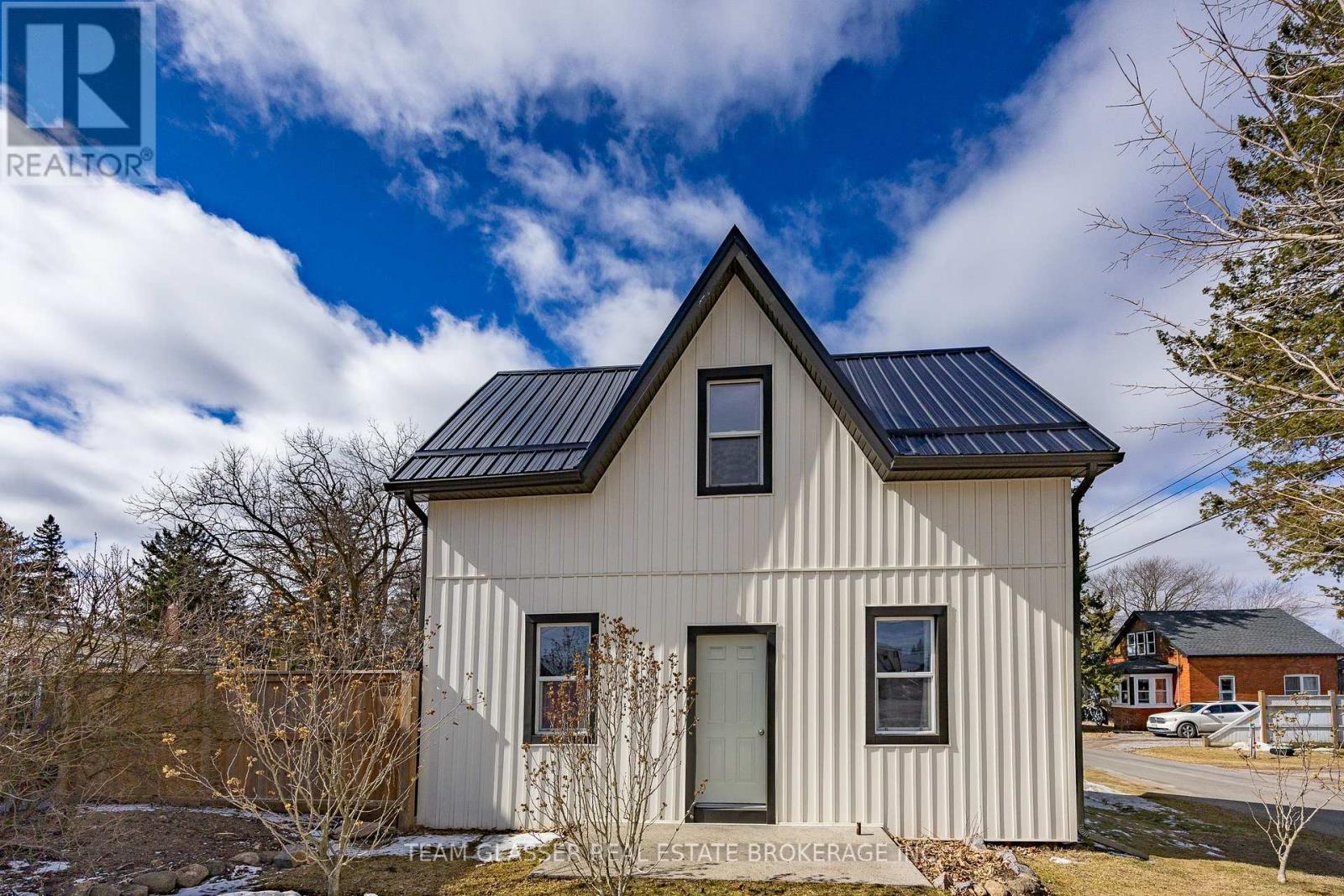 3 Adams Street, Norfolk, Ontario  N0J 1E0 - Photo 3 - X12011362