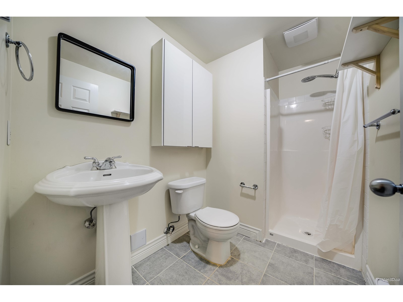 Property at 35725 LEDGEVIEW DRIVE image 4