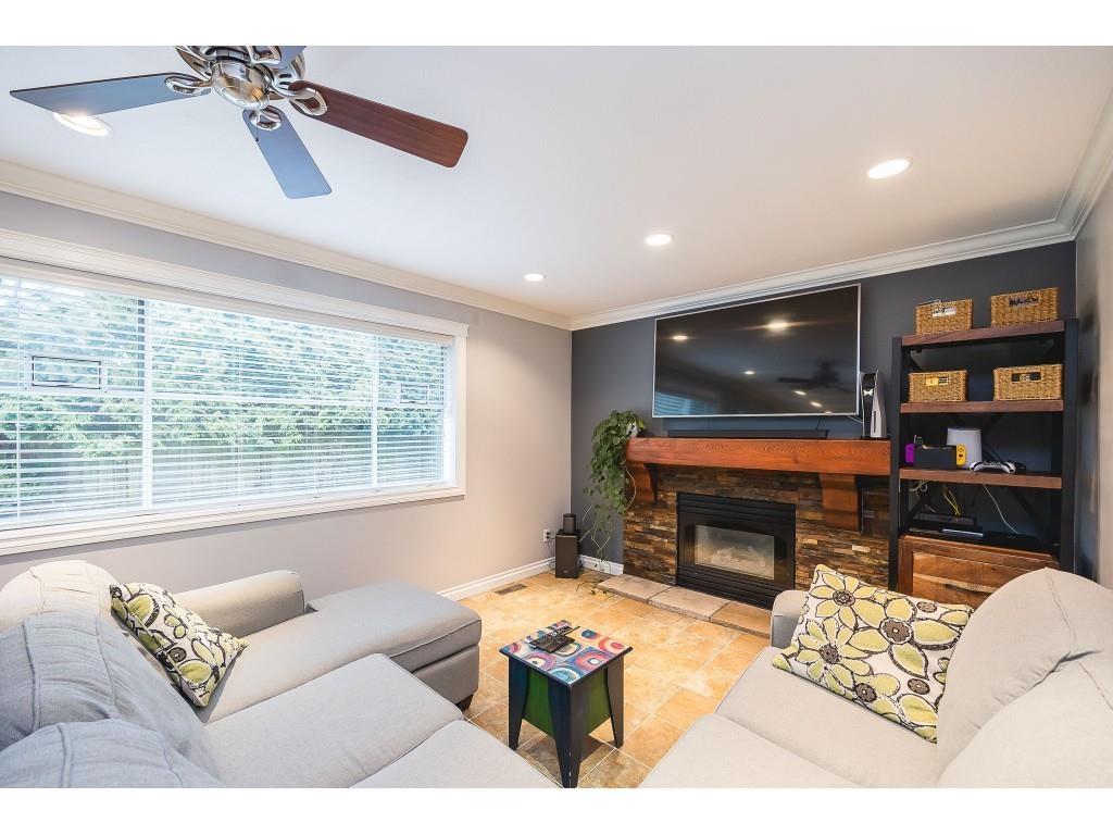 6091 174a Street, Surrey, British Columbia  V3S 6Y1 - Photo 9 - R2975756