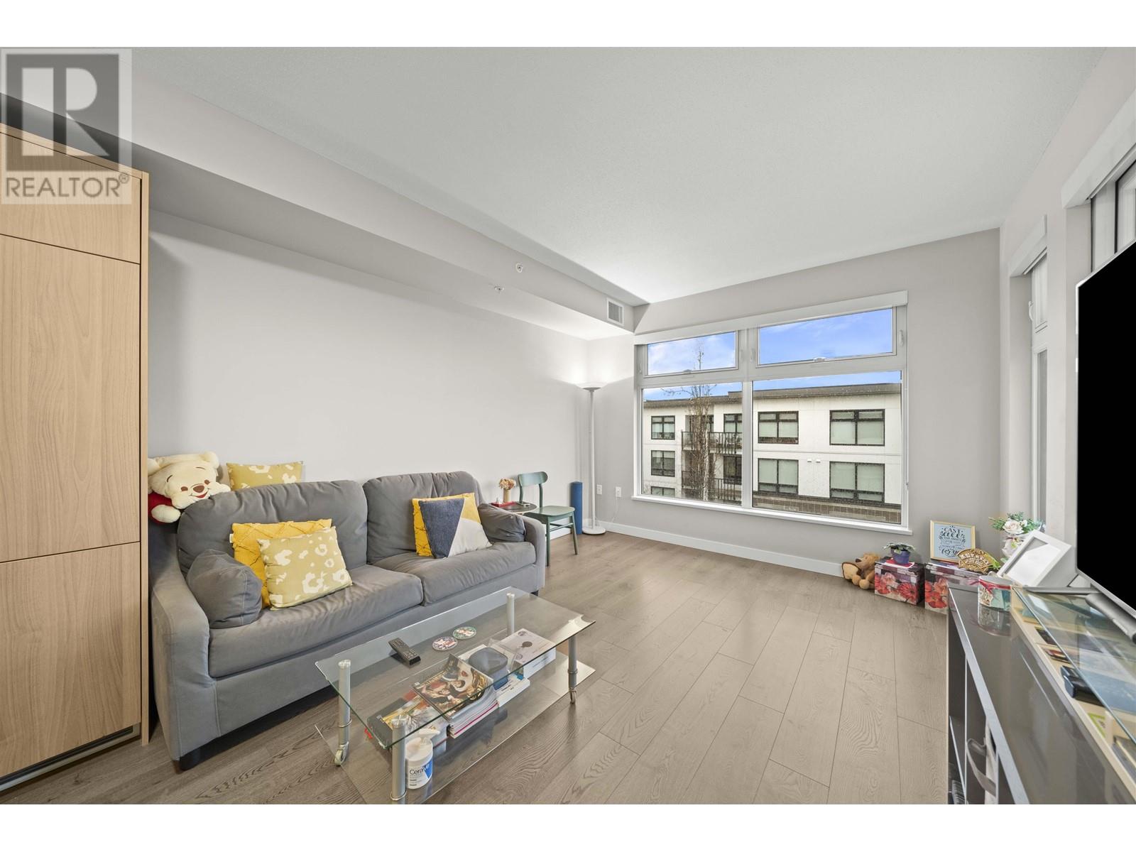 Listing Picture 10 of 24 : 420 9388 ODLIN ROAD, Richmond / 烈治文 - 魯藝地產 Yvonne Lu Group - MLS Medallion Club Member