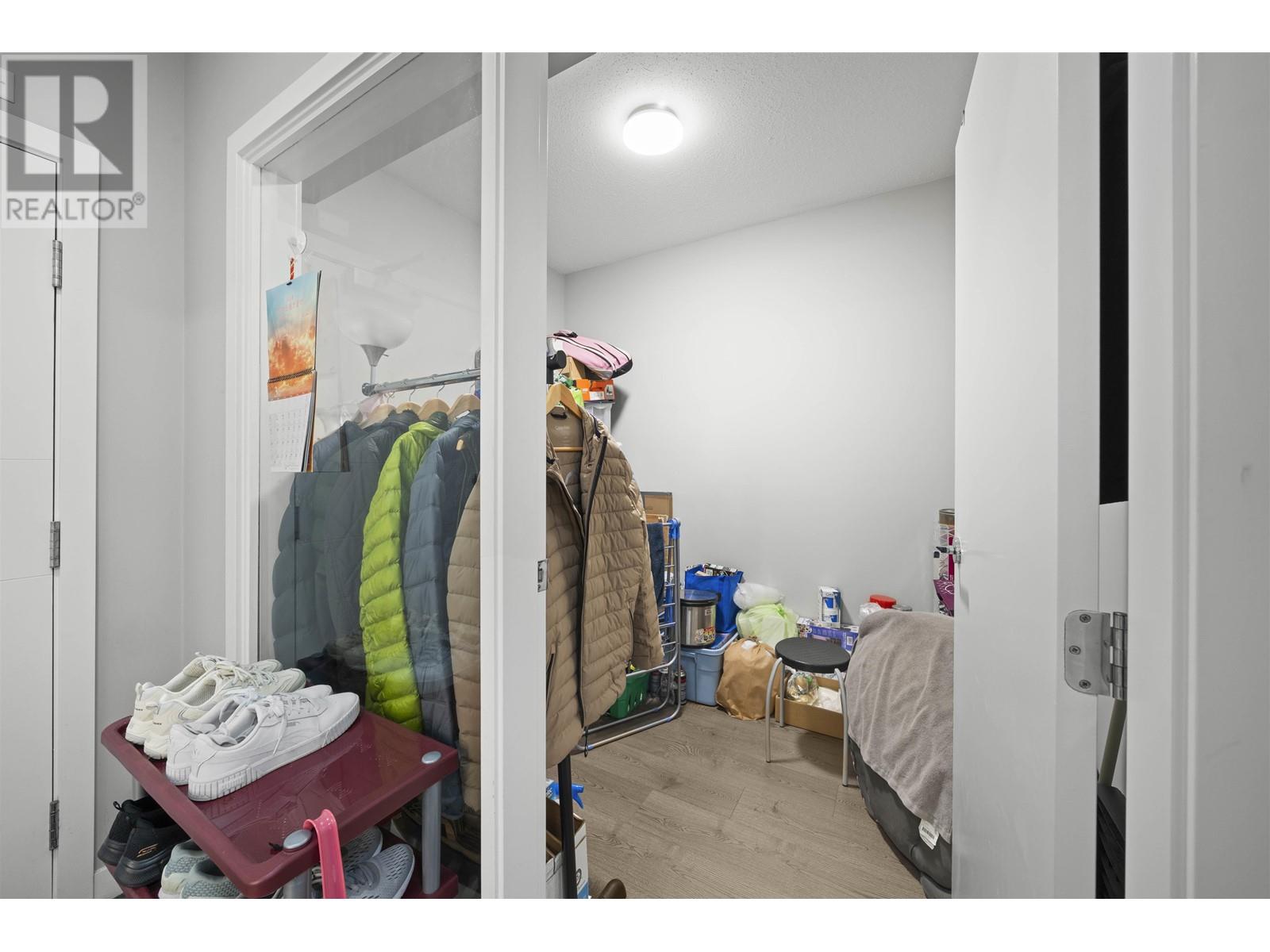 Listing Picture 19 of 24 : 420 9388 ODLIN ROAD, Richmond / 烈治文 - 魯藝地產 Yvonne Lu Group - MLS Medallion Club Member