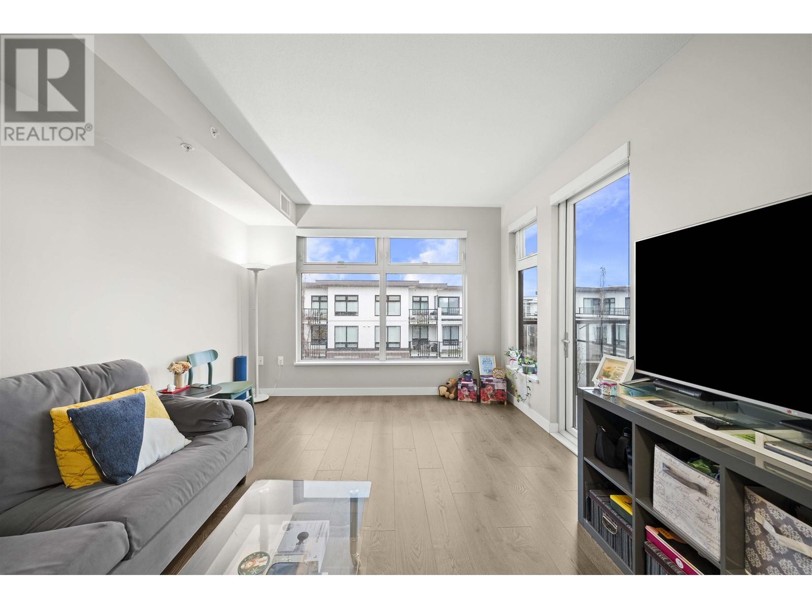 Listing Picture 6 of 24 : 420 9388 ODLIN ROAD, Richmond / 烈治文 - 魯藝地產 Yvonne Lu Group - MLS Medallion Club Member