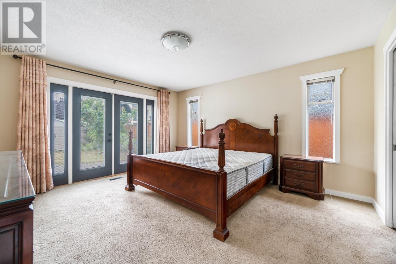 Listing Picture 13 of 24 : 11586 RAILWAY AVENUE, Richmond / 烈治文 - 魯藝地產 Yvonne Lu Group - MLS Medallion Club Member
