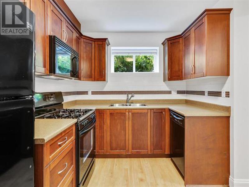 Lower 171 W Kings Road, North Vancouver, British Columbia  V7N 2L7 - Photo 2 - R2975823