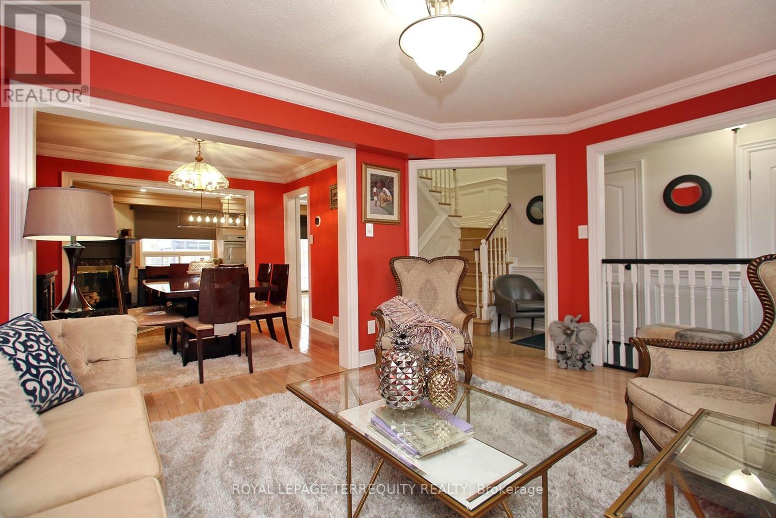 Property at 40 LARGE CRESCENT image 4