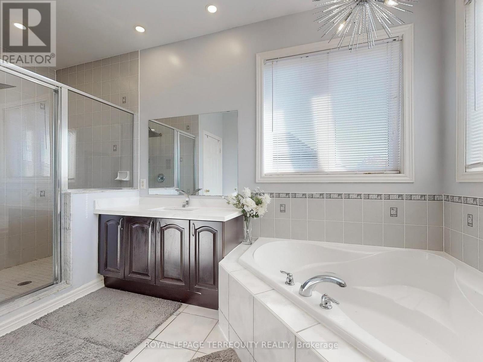 7 Bissland Drive, Ajax, Ontario  L1Z 0E1 - Photo 22 - E12011259