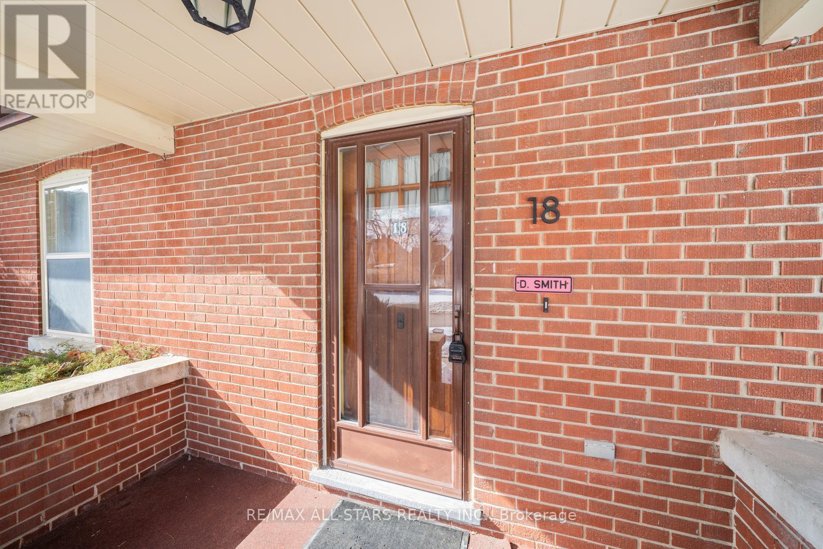 Property at 18 CHARLES STREET image 3