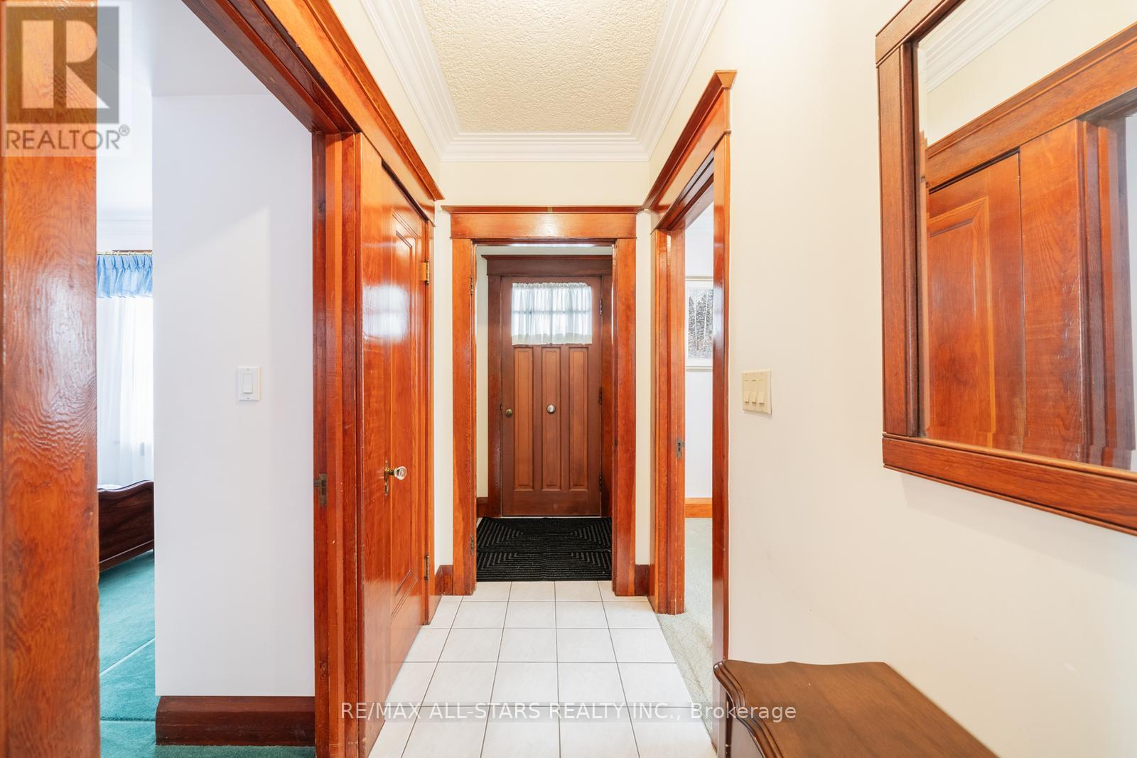 Property at 18 CHARLES STREET image 4