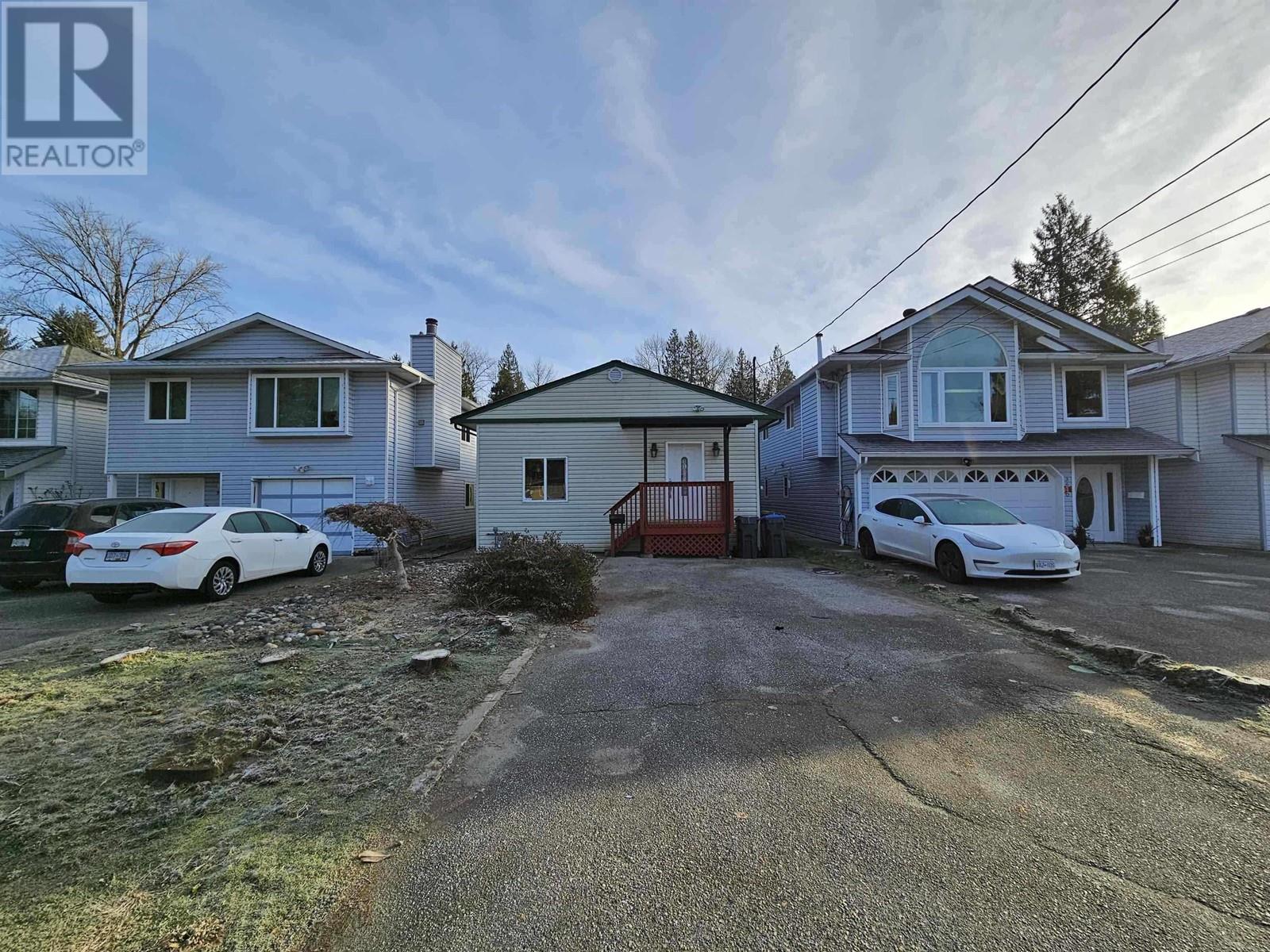 3656 Sefton Street, Port Coquitlam, British Columbia  V3B 3R3 - Photo 1 - R2975108