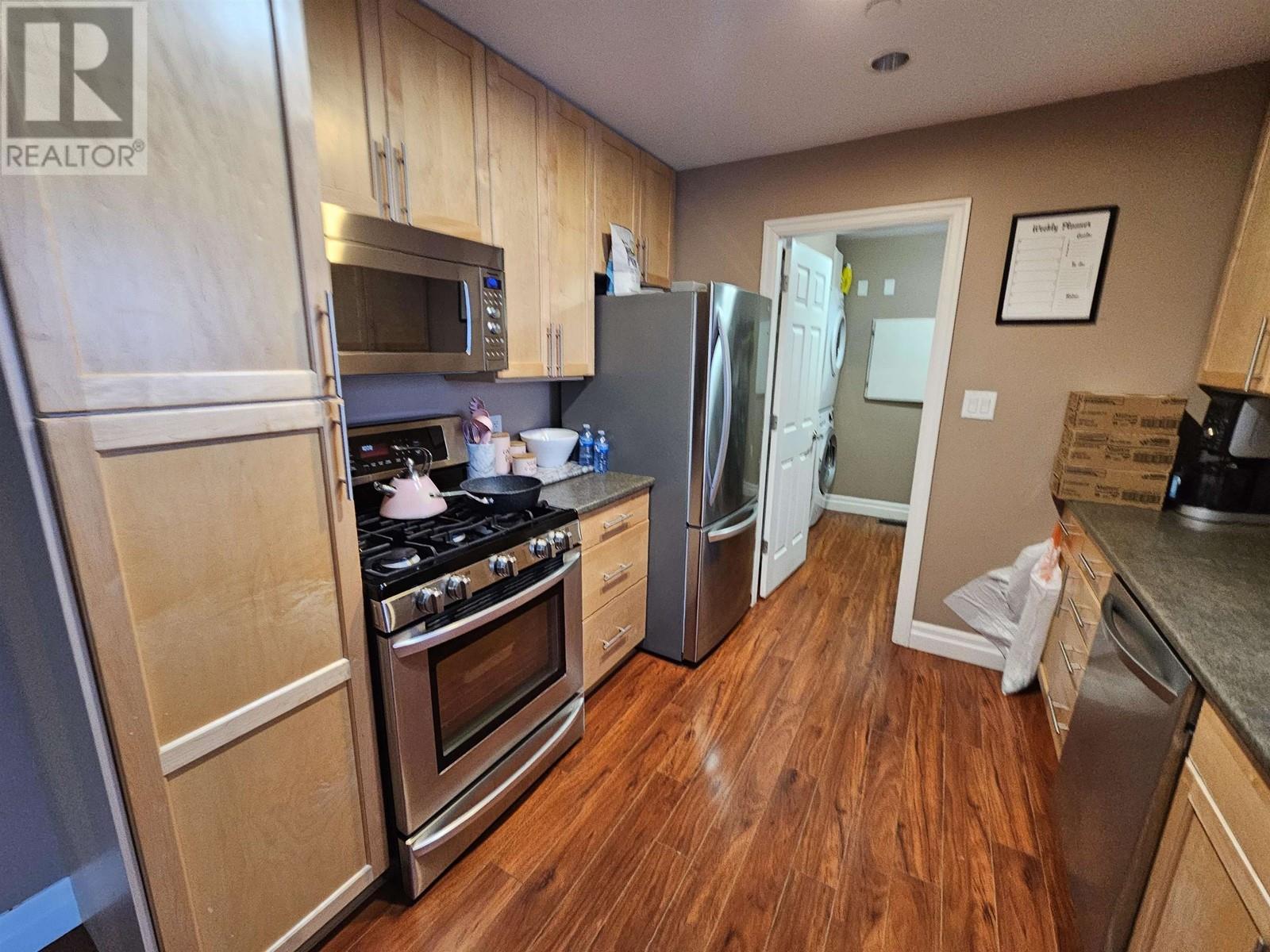 3656 Sefton Street, Port Coquitlam, British Columbia  V3B 3R3 - Photo 2 - R2975108