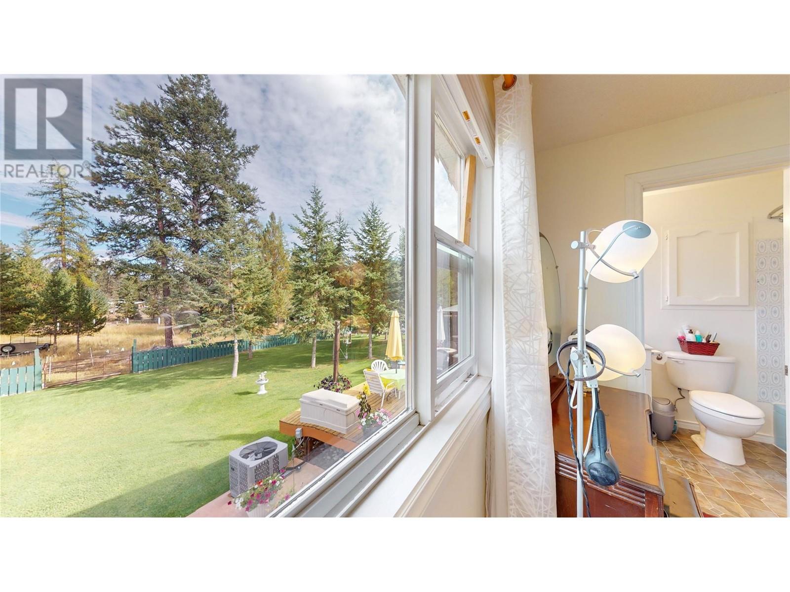 3920 Kahn Road, Cranbrook, British Columbia  V1C 6S8 - Photo 25 - 10338122