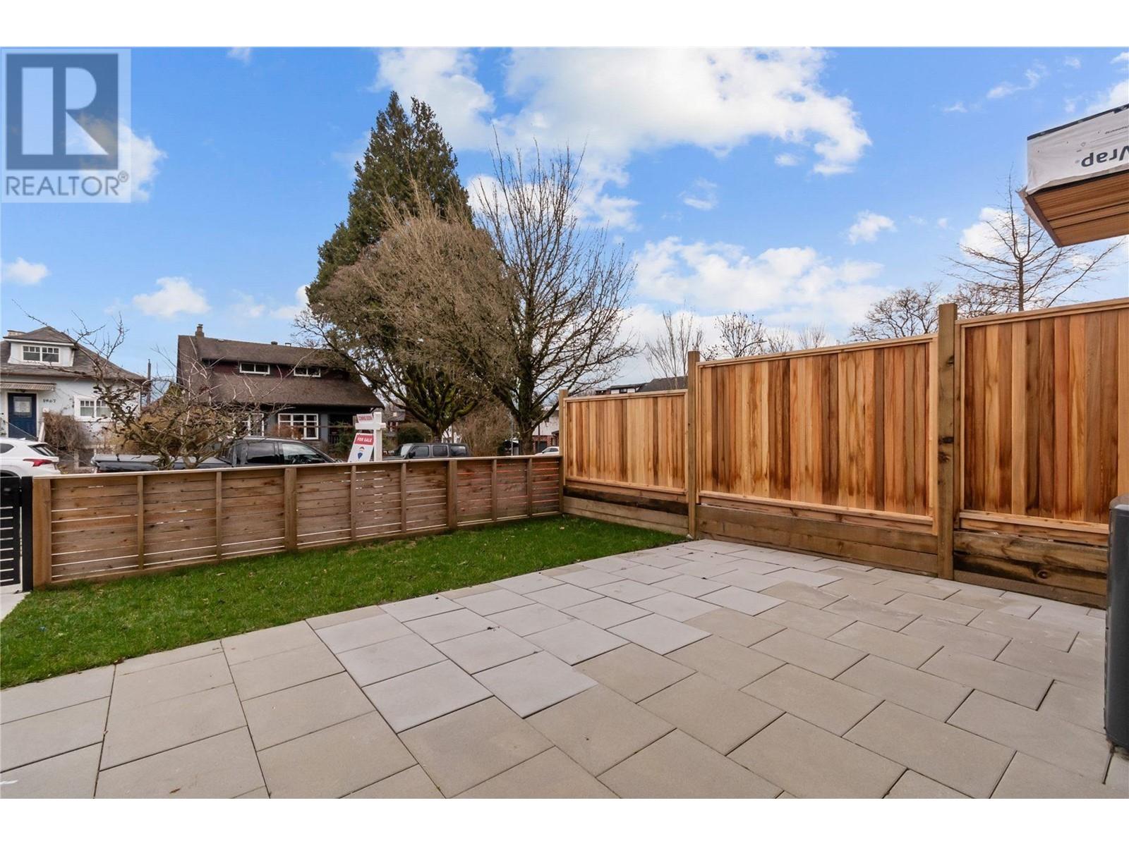 Listing Picture 5 of 27 : 1 1982 VENABLES STREET, Vancouver / 溫哥華 - 魯藝地產 Yvonne Lu Group - MLS Medallion Club Member