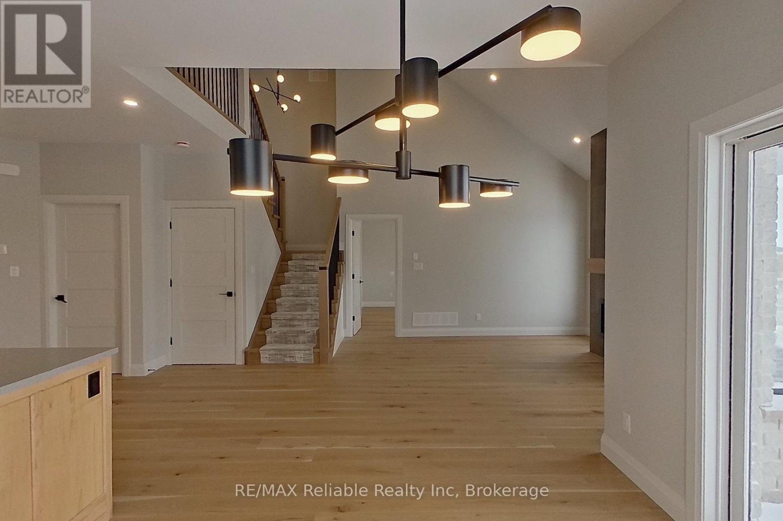 73590 Irene Crescent, Bluewater (Hay), Ontario  N0M 2T0 - Photo 16 - X12011395
