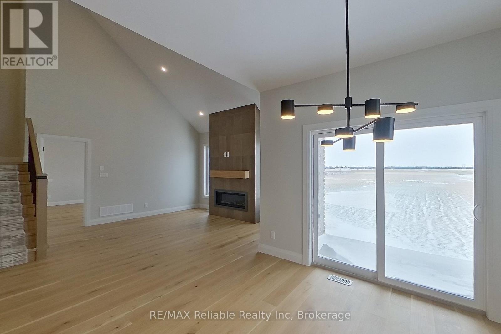 73590 Irene Crescent, Bluewater (Hay), Ontario  N0M 2T0 - Photo 17 - X12011395