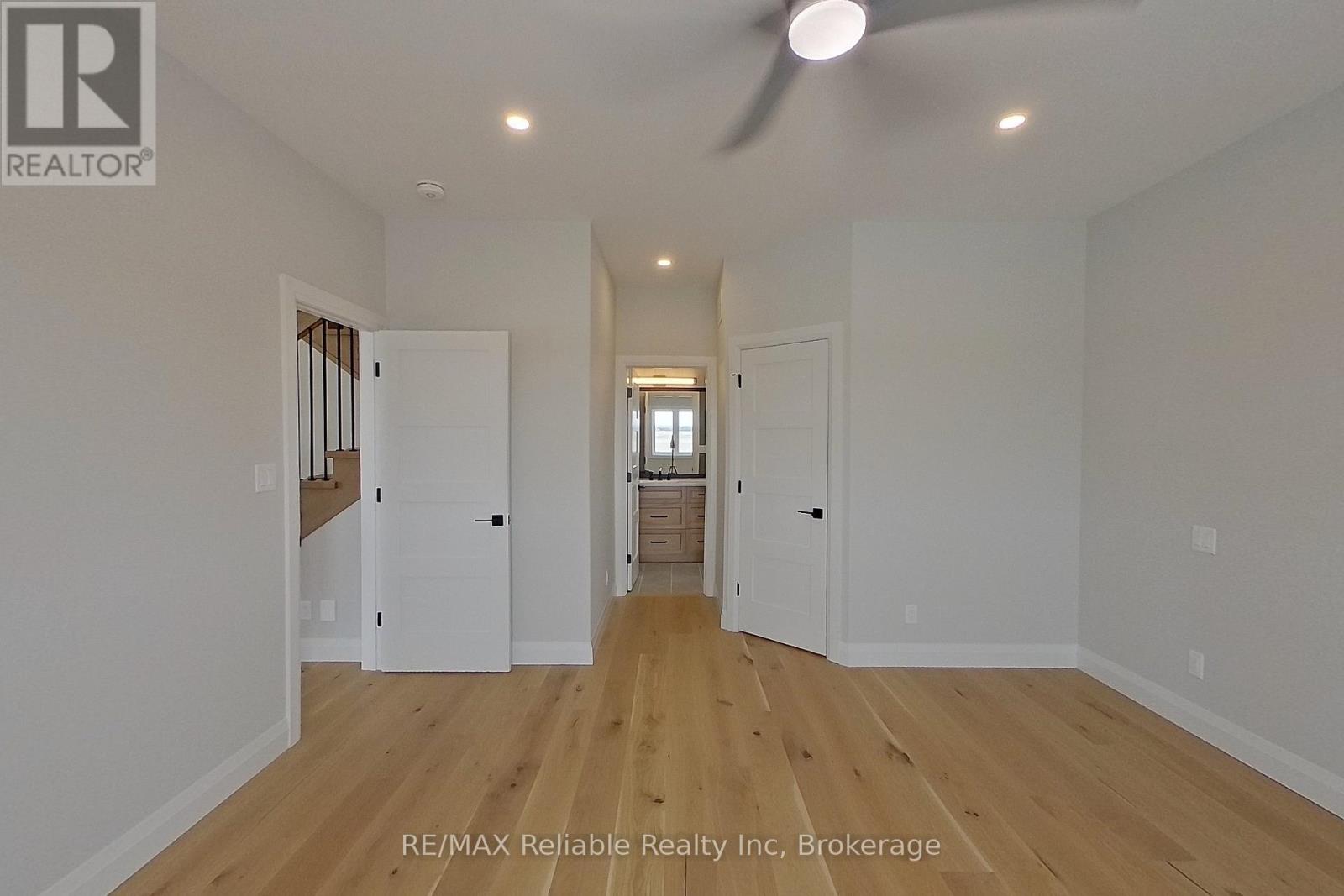 73590 Irene Crescent, Bluewater (Hay), Ontario  N0M 2T0 - Photo 22 - X12011395