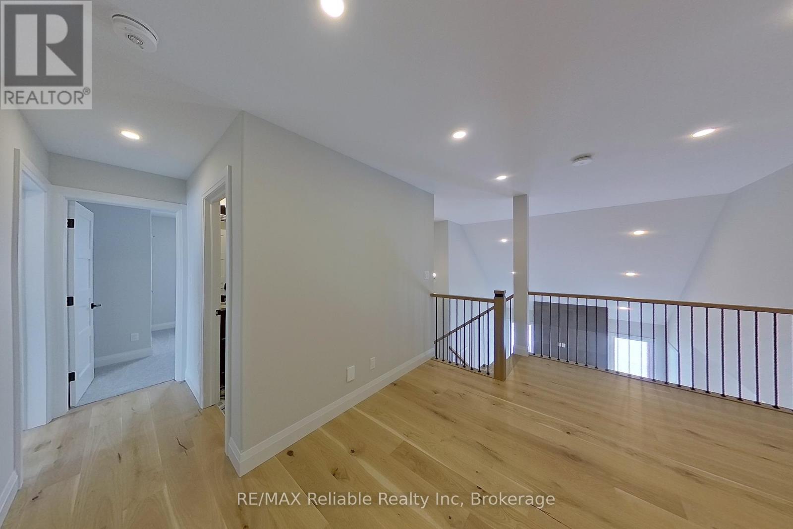 73590 Irene Crescent, Bluewater (Hay), Ontario  N0M 2T0 - Photo 27 - X12011395