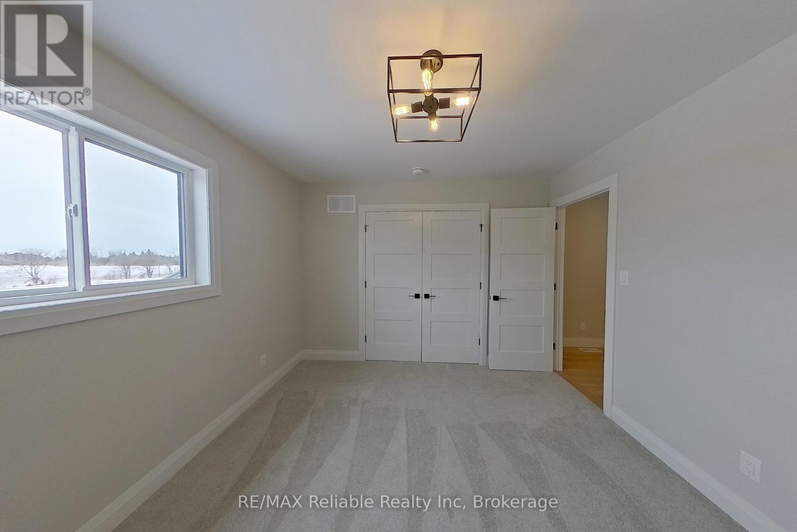 73590 Irene Crescent, Bluewater (Hay), Ontario  N0M 2T0 - Photo 28 - X12011395