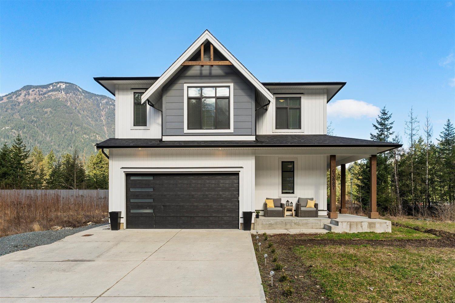 Property at 63887 BEECH AVENUE image 1
