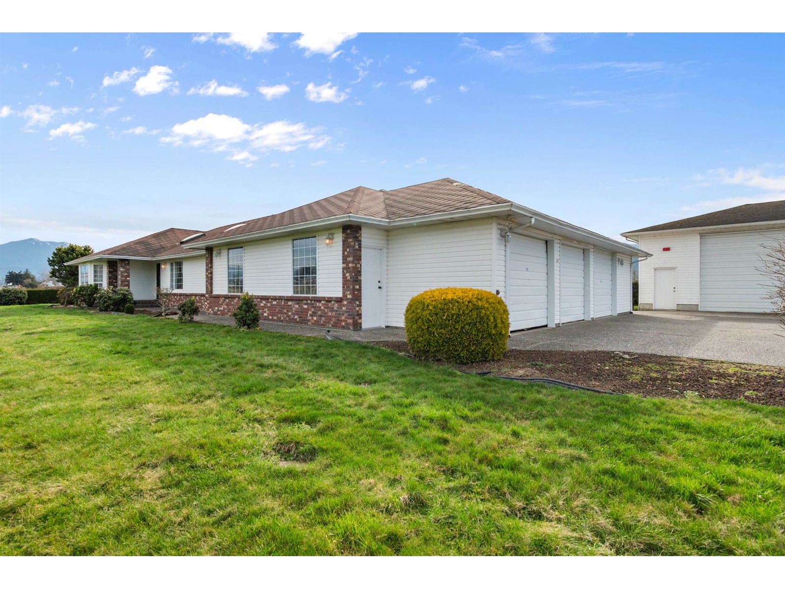 43840 Adams Road, Greendale, Chilliwack, British Columbia  V2R 4L1 - Photo 3 - R2975491
