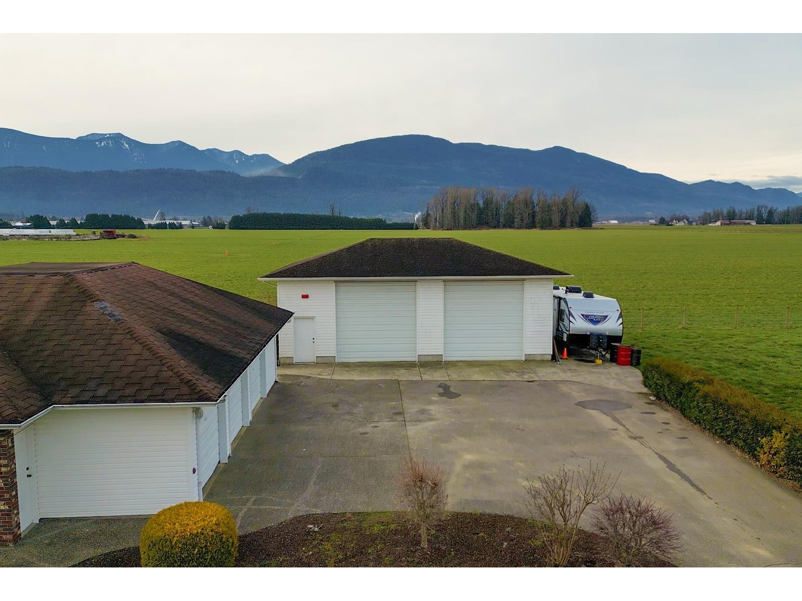 43840 Adams Road, Greendale, Chilliwack, British Columbia  V2R 4L1 - Photo 5 - R2975491