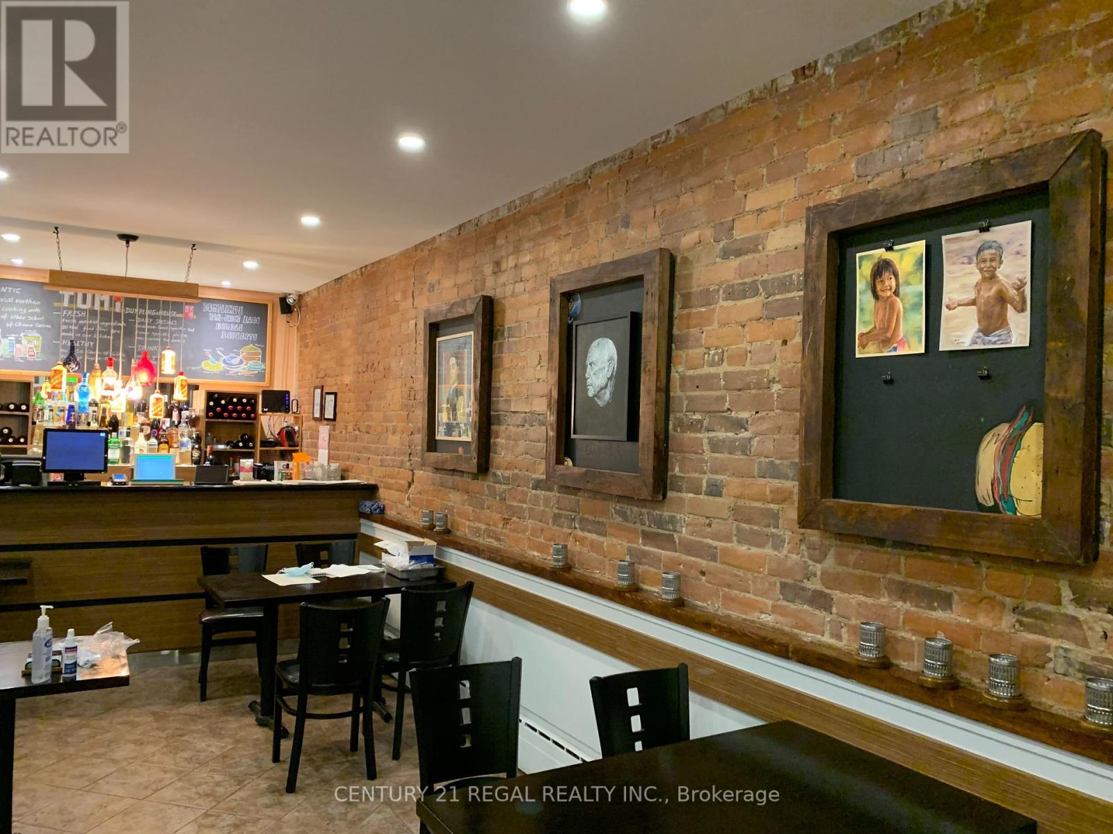 Property at 2904 DUNDAS STREET W image 5