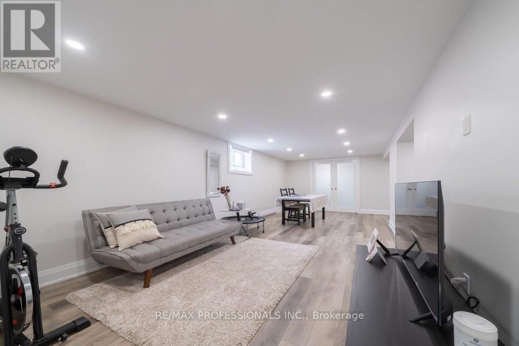 Basement - 2106 Sunnydale Drive, Burlington, Ontario  L7P 1E7 - Photo 5 - W12011272
