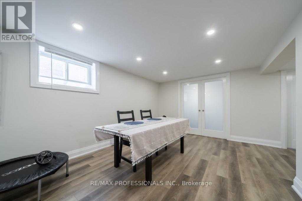 Basement - 2106 Sunnydale Drive, Burlington, Ontario  L7P 1E7 - Photo 6 - W12011272