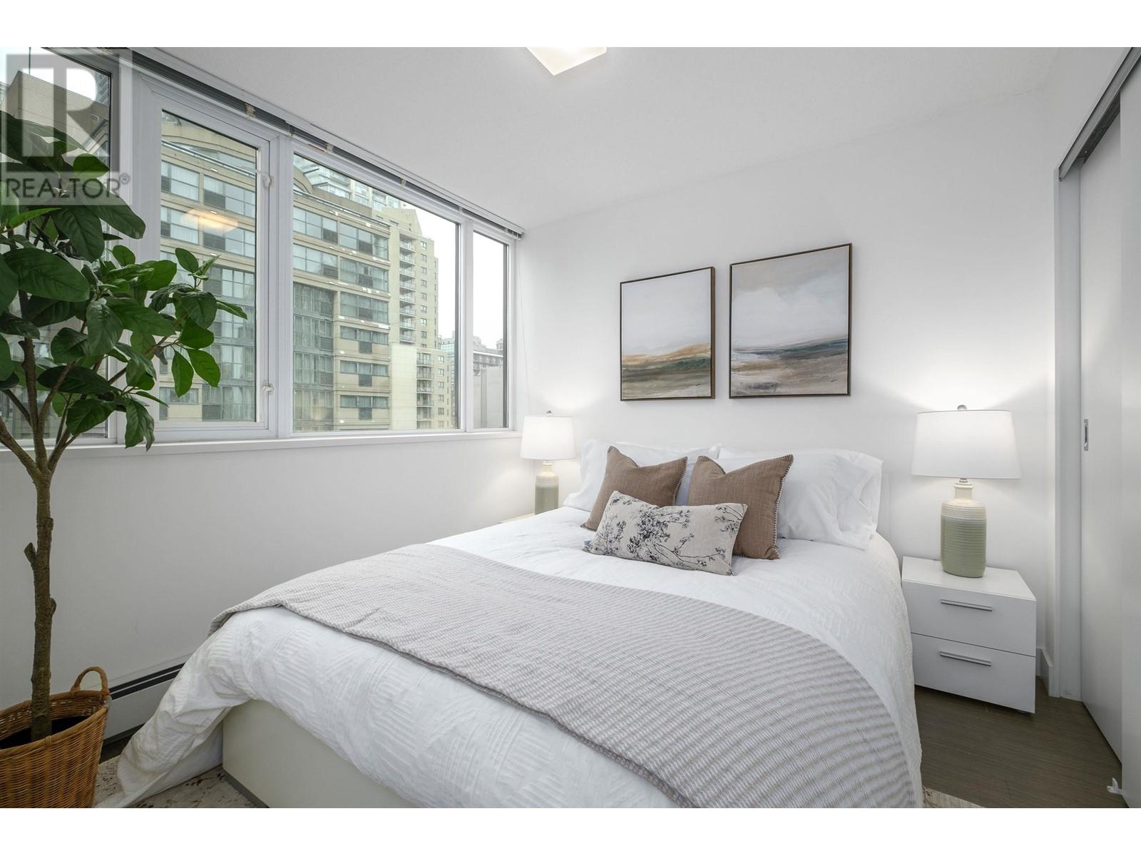 Listing Picture 11 of 26 : 601 1325 ROLSTON STREET, Vancouver / 溫哥華 - 魯藝地產 Yvonne Lu Group - MLS Medallion Club Member