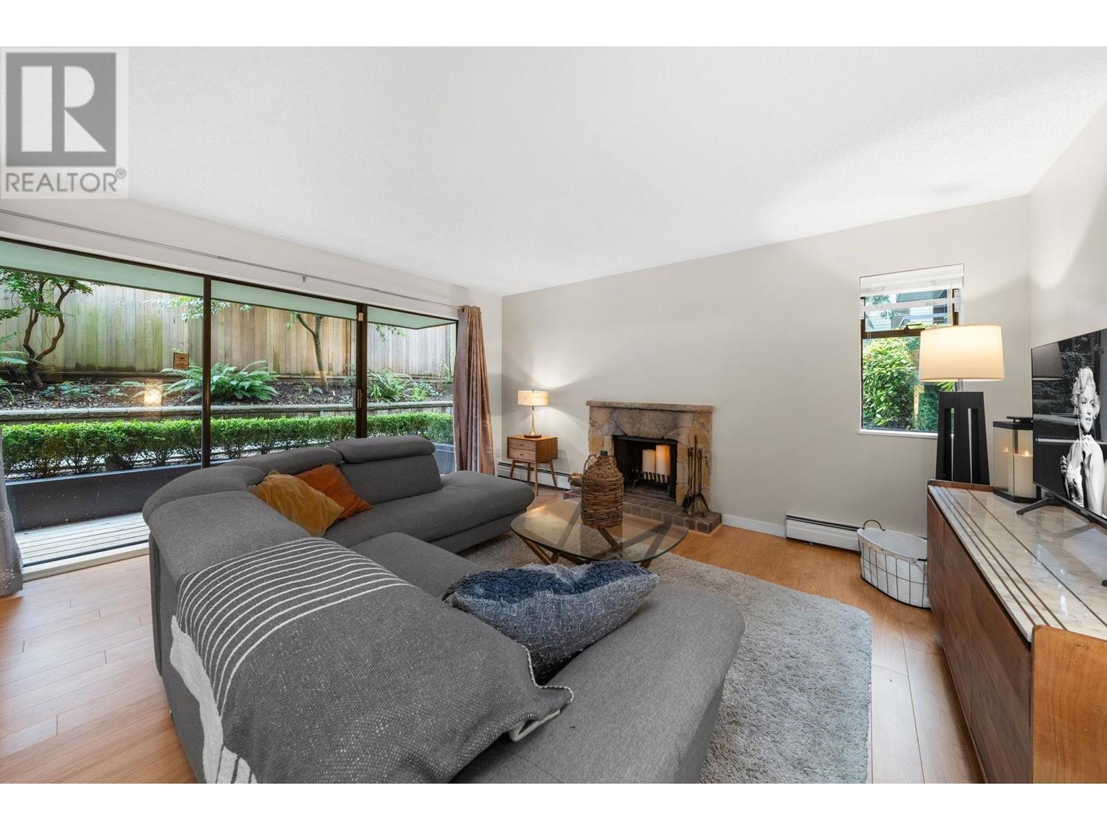 203 1355 Harwood Street, Vancouver, British Columbia  V6E 3W3 - Photo 2 - R2975920