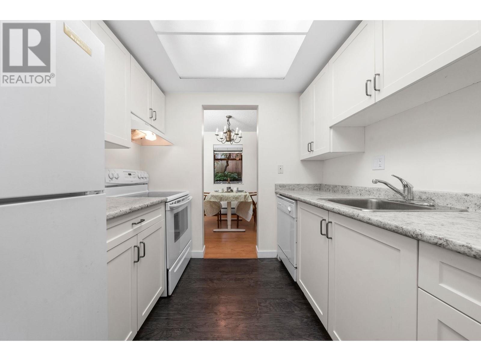 203 1355 Harwood Street, Vancouver, British Columbia  V6E 3W3 - Photo 8 - R2975920