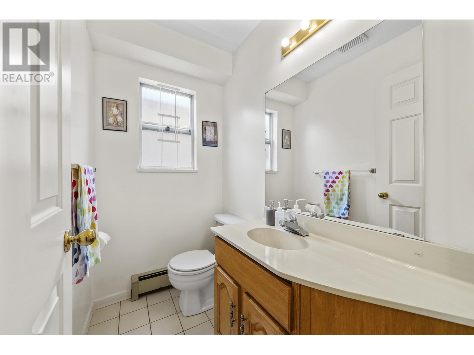 1747 E 37th Avenue, Vancouver, British Columbia  V5P 1E7 - Photo 10 - R2975935