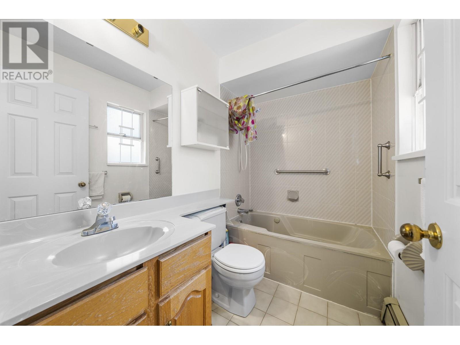 1747 E 37th Avenue, Vancouver, British Columbia  V5P 1E7 - Photo 14 - R2975935
