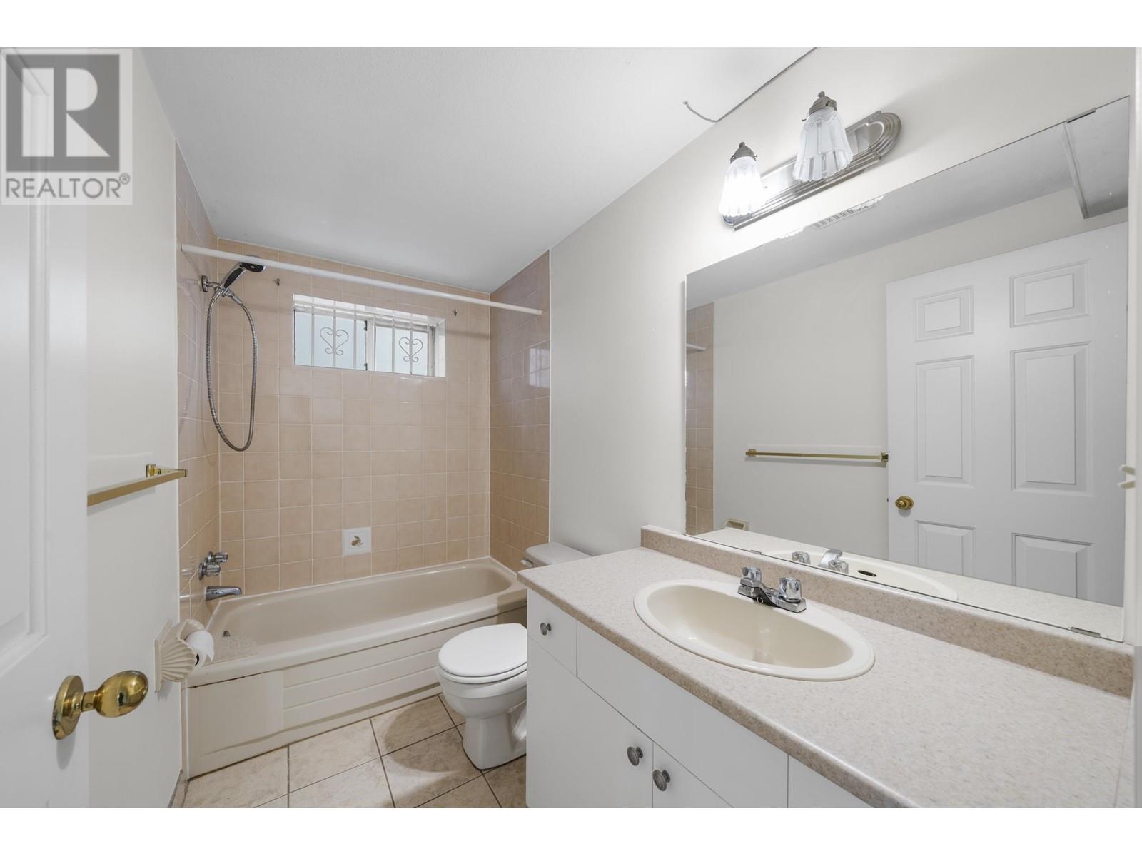1747 E 37th Avenue, Vancouver, British Columbia  V5P 1E7 - Photo 19 - R2975935