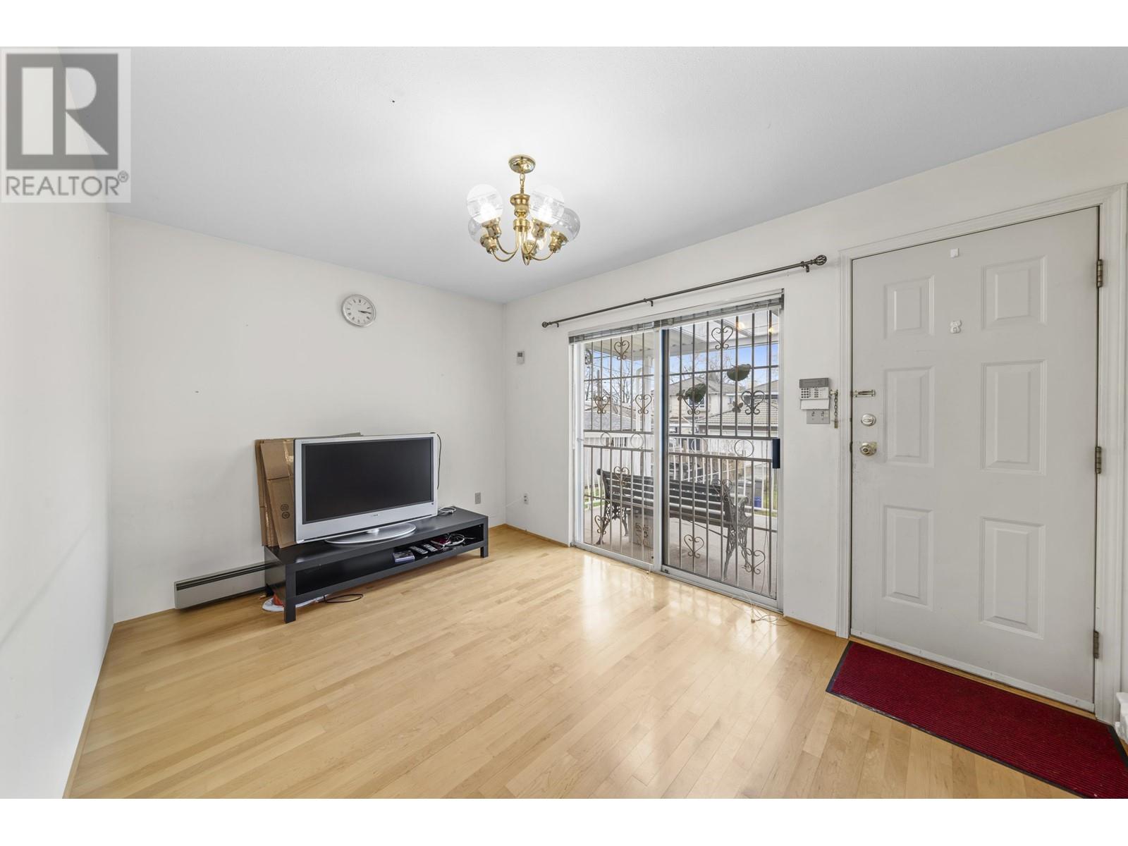 1747 E 37th Avenue, Vancouver, British Columbia  V5P 1E7 - Photo 9 - R2975935