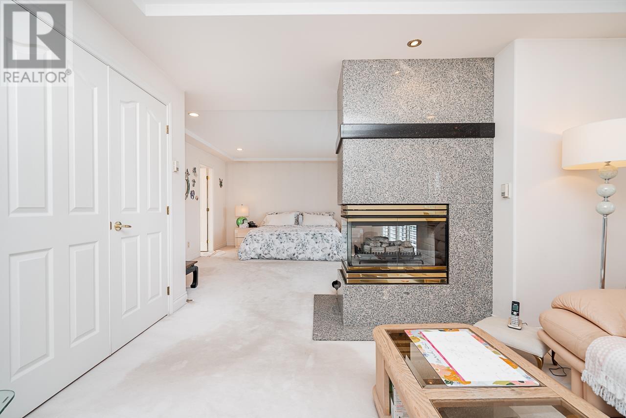Listing Picture 21 of 40 : 3619 DALEBRIGHT DRIVE, Burnaby / 本拿比 - 魯藝地產 Yvonne Lu Group - MLS Medallion Club Member